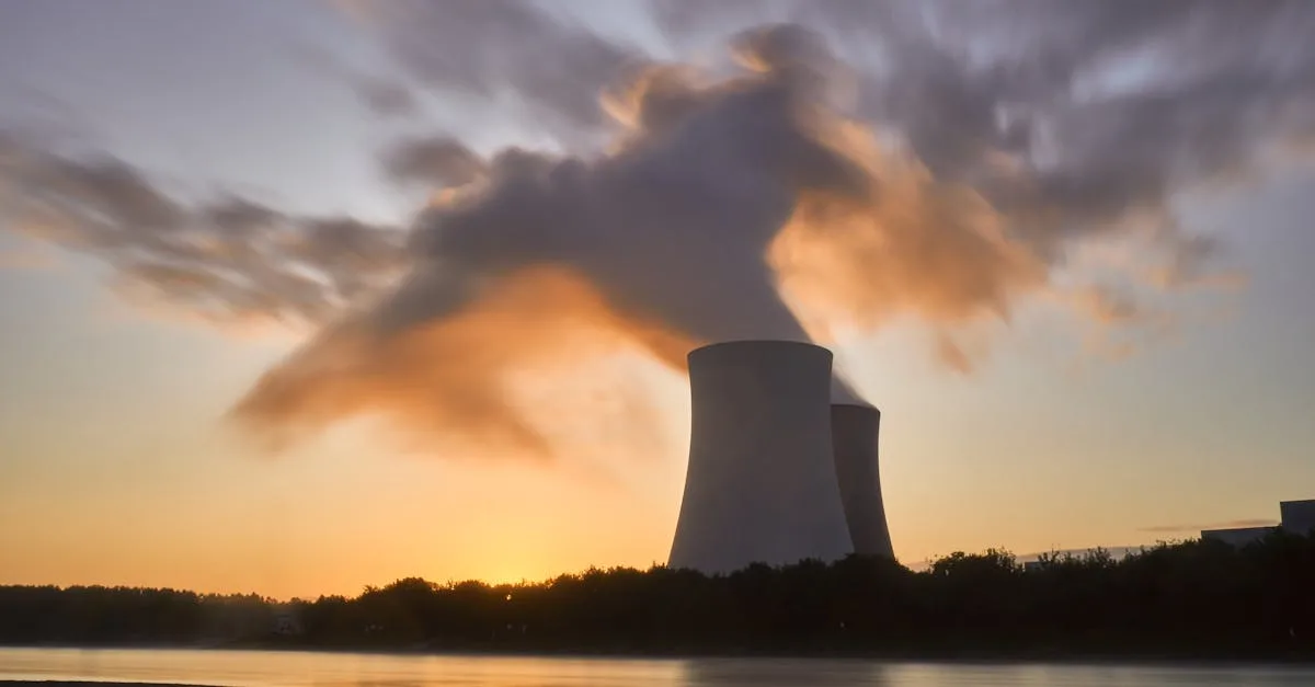 Как работает АЭС кратко: от ядерного топлива до розетки